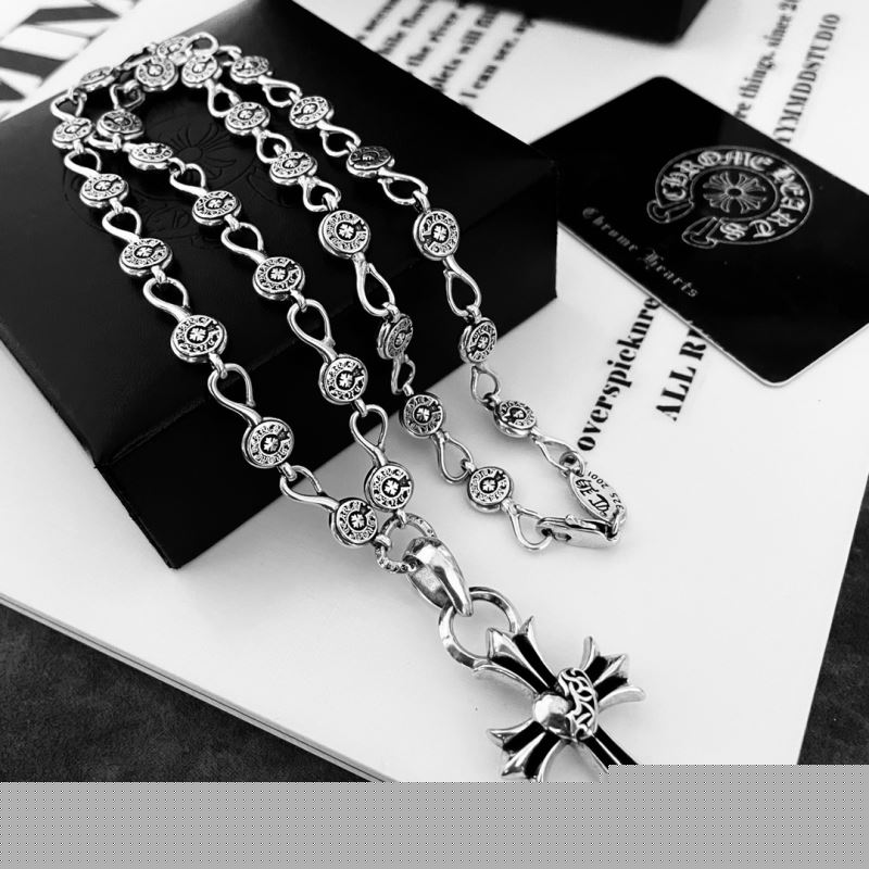 Ch**me He**ts necklaces